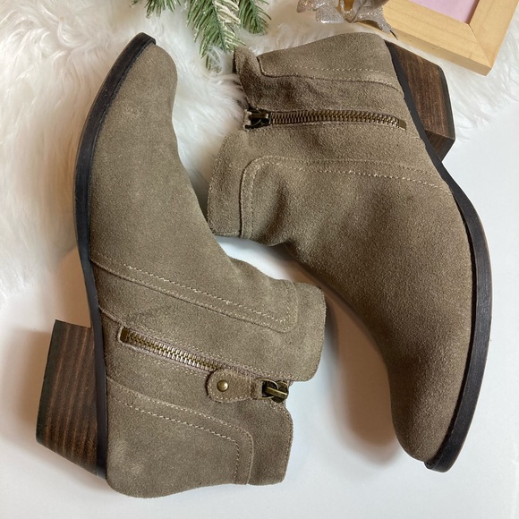 Nine West Vintage America Collection Side Zip Up Ankle Bootie MUSHROOM (TAUPE) 8 - Picture 3 of 9